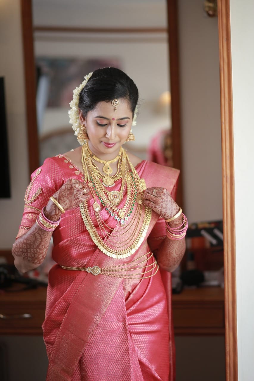 Miss world beauty parlour manjeri